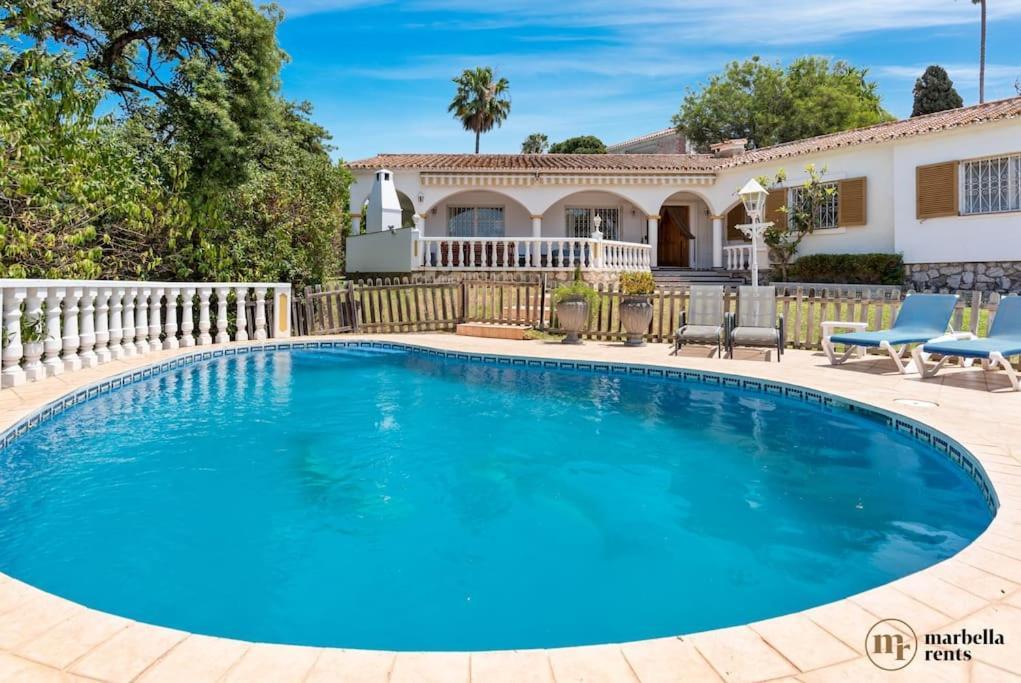 Heismax Ref #40 Villa Marbellac
